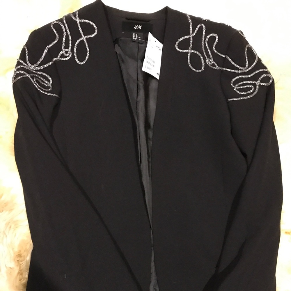 NWT H&M Tuxedo Jacket with Detail